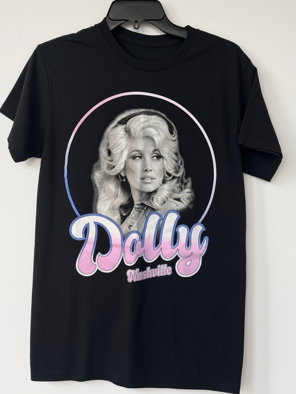 Dolly Parton Nashville
Black T-shirt